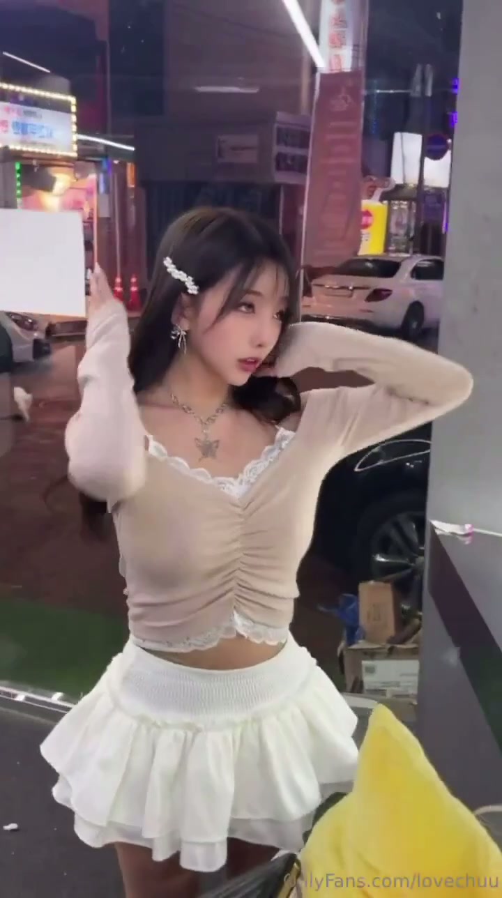 인생네컷 인생샷 남기는 러브츄~♡