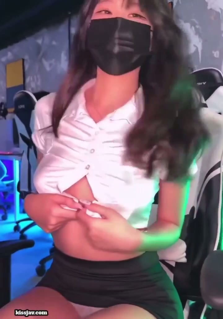 피씨방에서 슬쩍 야노해주는 핑두녀