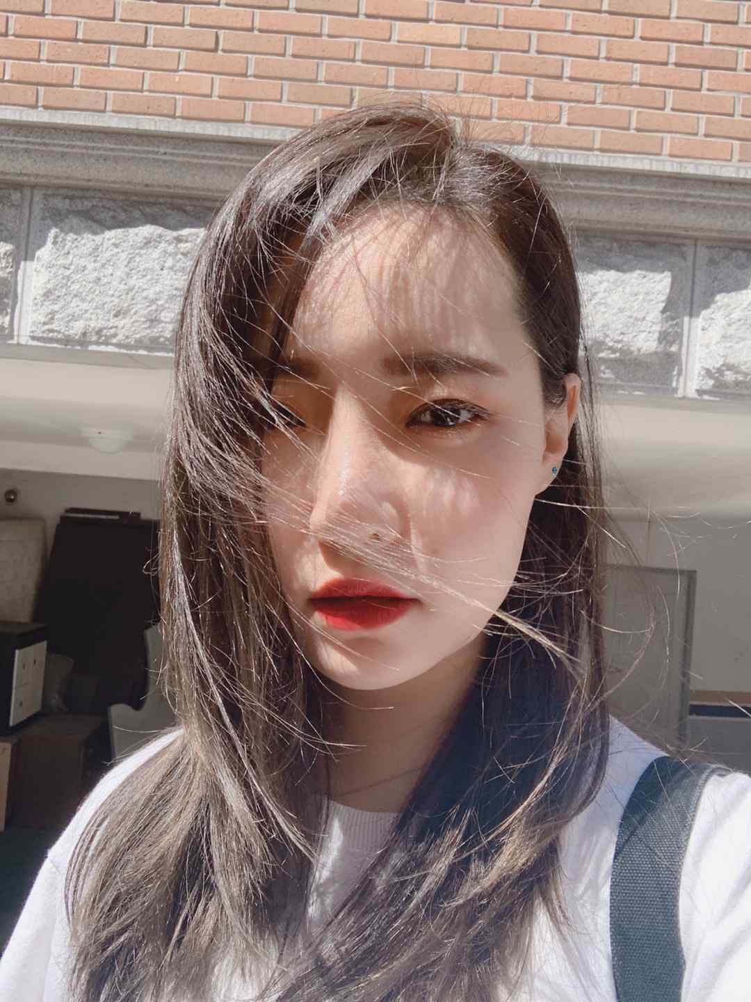 골반 문신녀